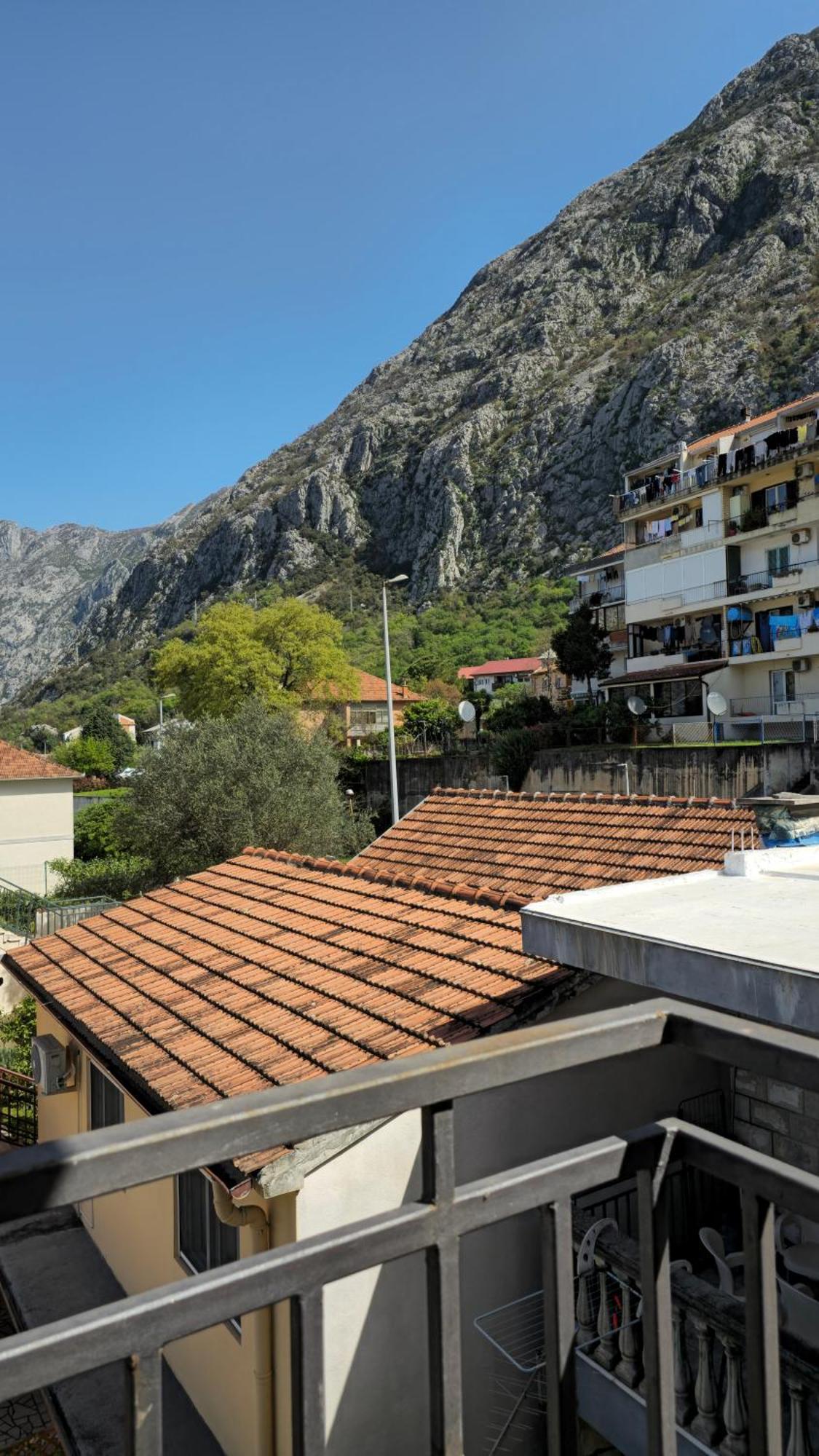 Modern Seaside Escape - Stunning Sea View - Private & Stylish Apartment Kotor Exterior photo