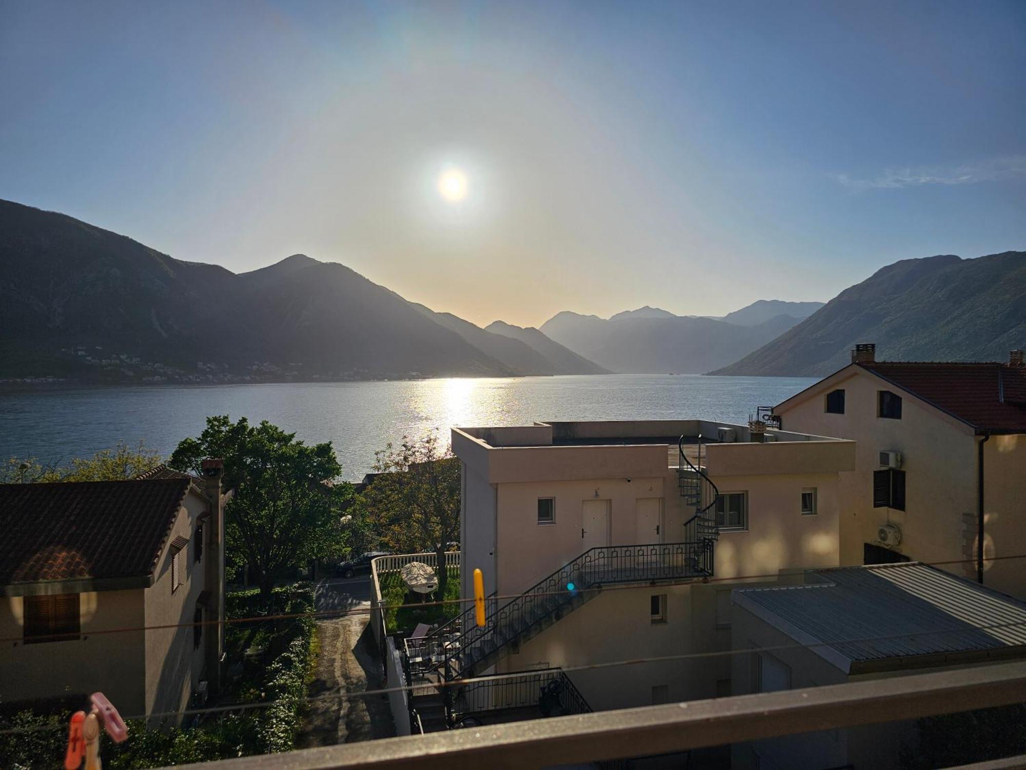Modern Seaside Escape - Stunning Sea View - Private & Stylish Apartment Kotor Exterior photo