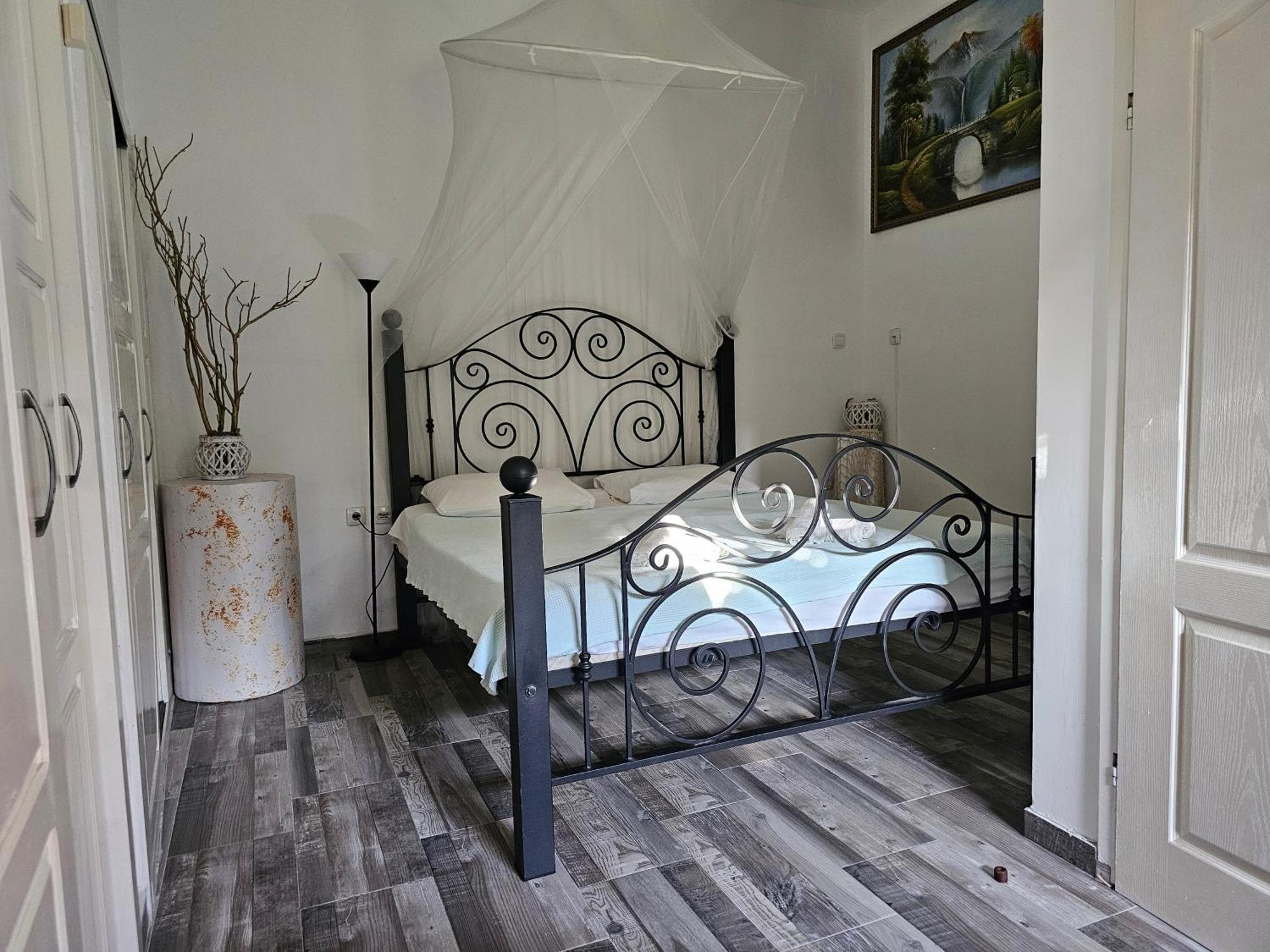 Modern Seaside Escape - Stunning Sea View - Private & Stylish Apartment Kotor Exterior photo