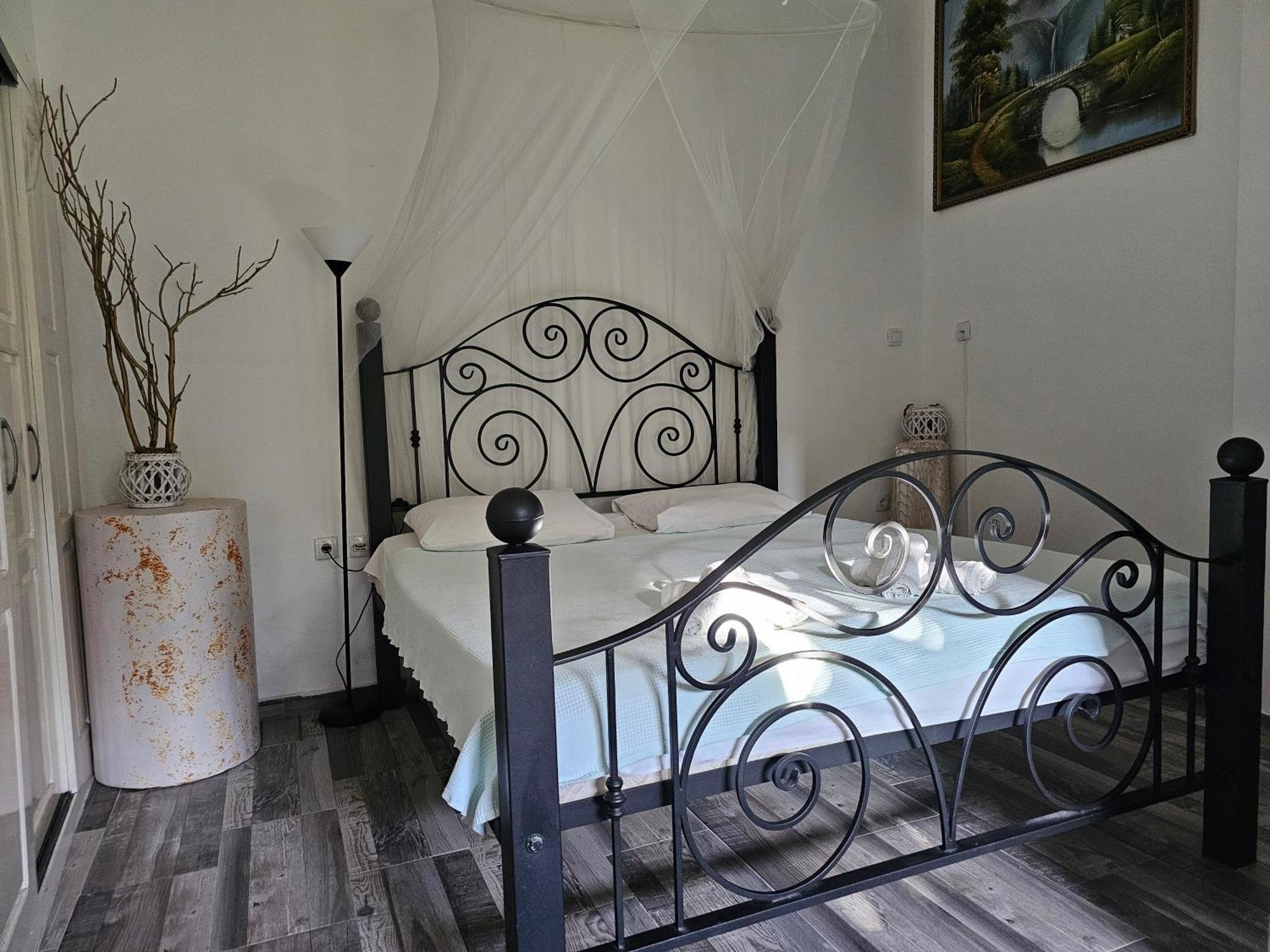Modern Seaside Escape - Stunning Sea View - Private & Stylish Apartment Kotor Exterior photo